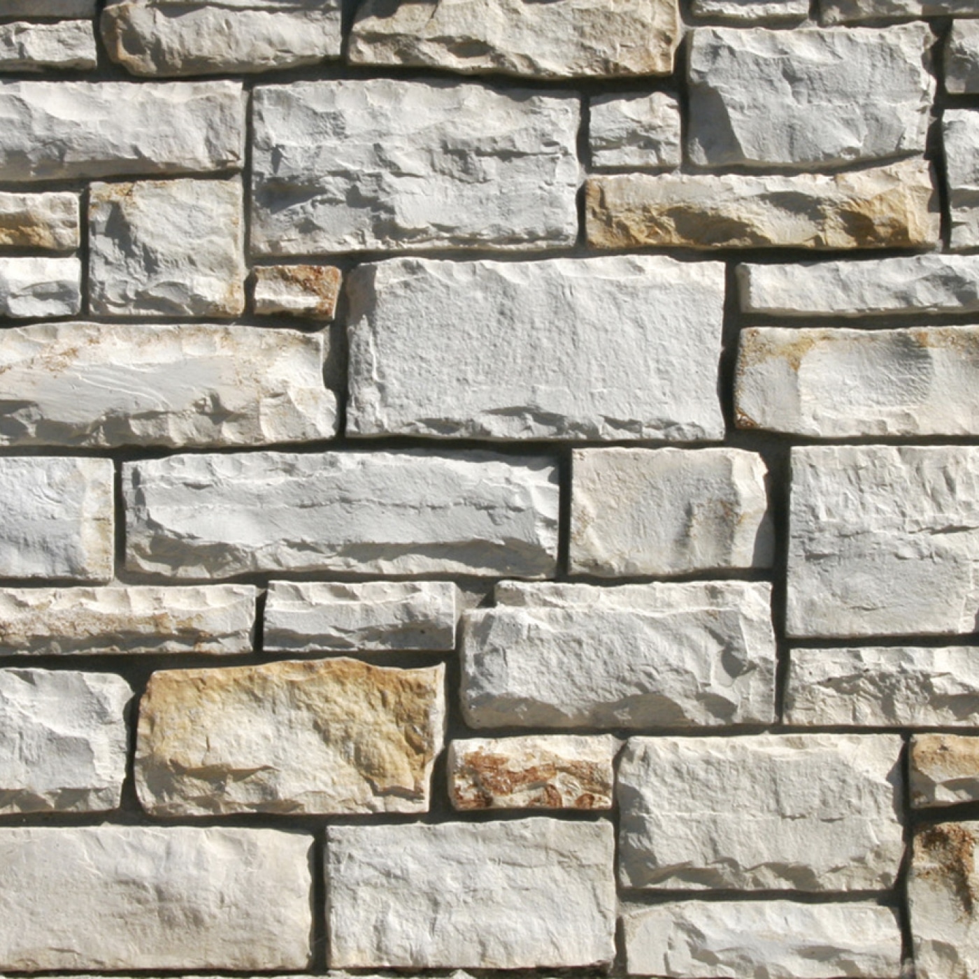 Fond Du Lac Country Squire Cut Stone